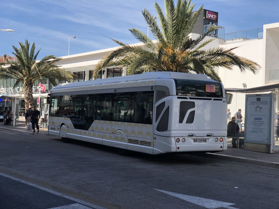 Palm Bus à moitié jaune, ligne 35, Gare de Cannes, 5 octobre 2018