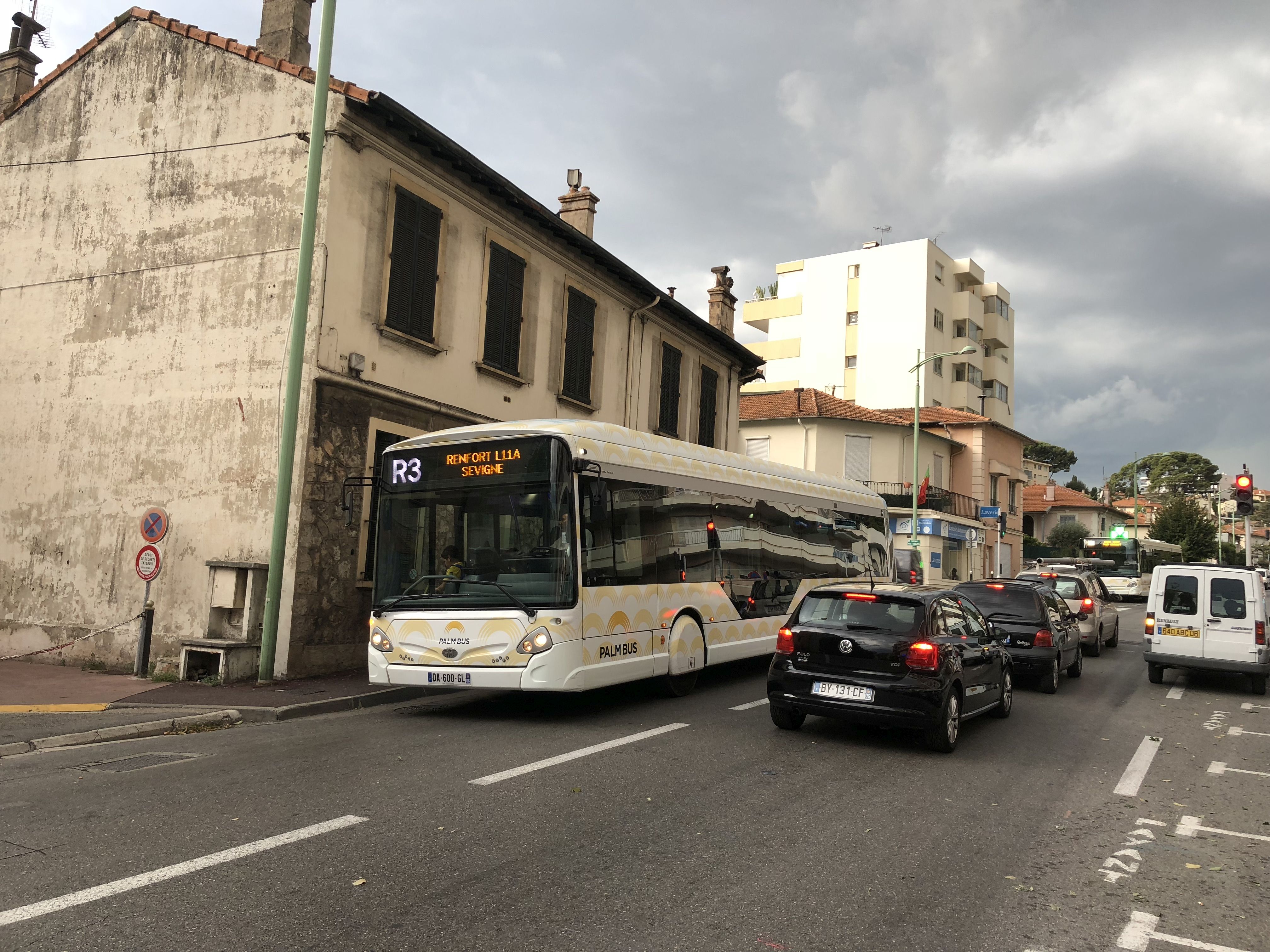 414 assure ligne R3, arrêt Sévigné, le 1 ocotobre 2018