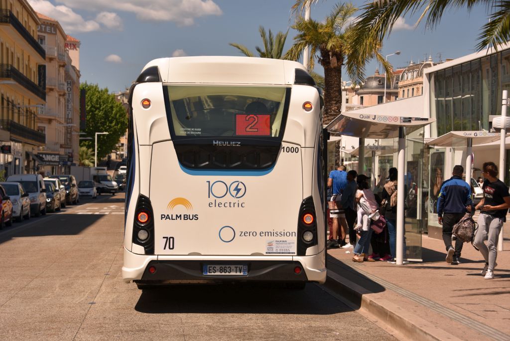 Vue arrière Le Gx 337 Linium Elec en essai 