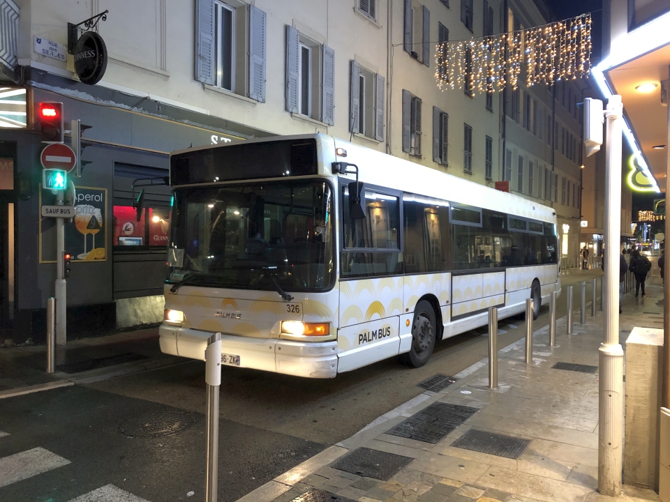 Palm Bus 326