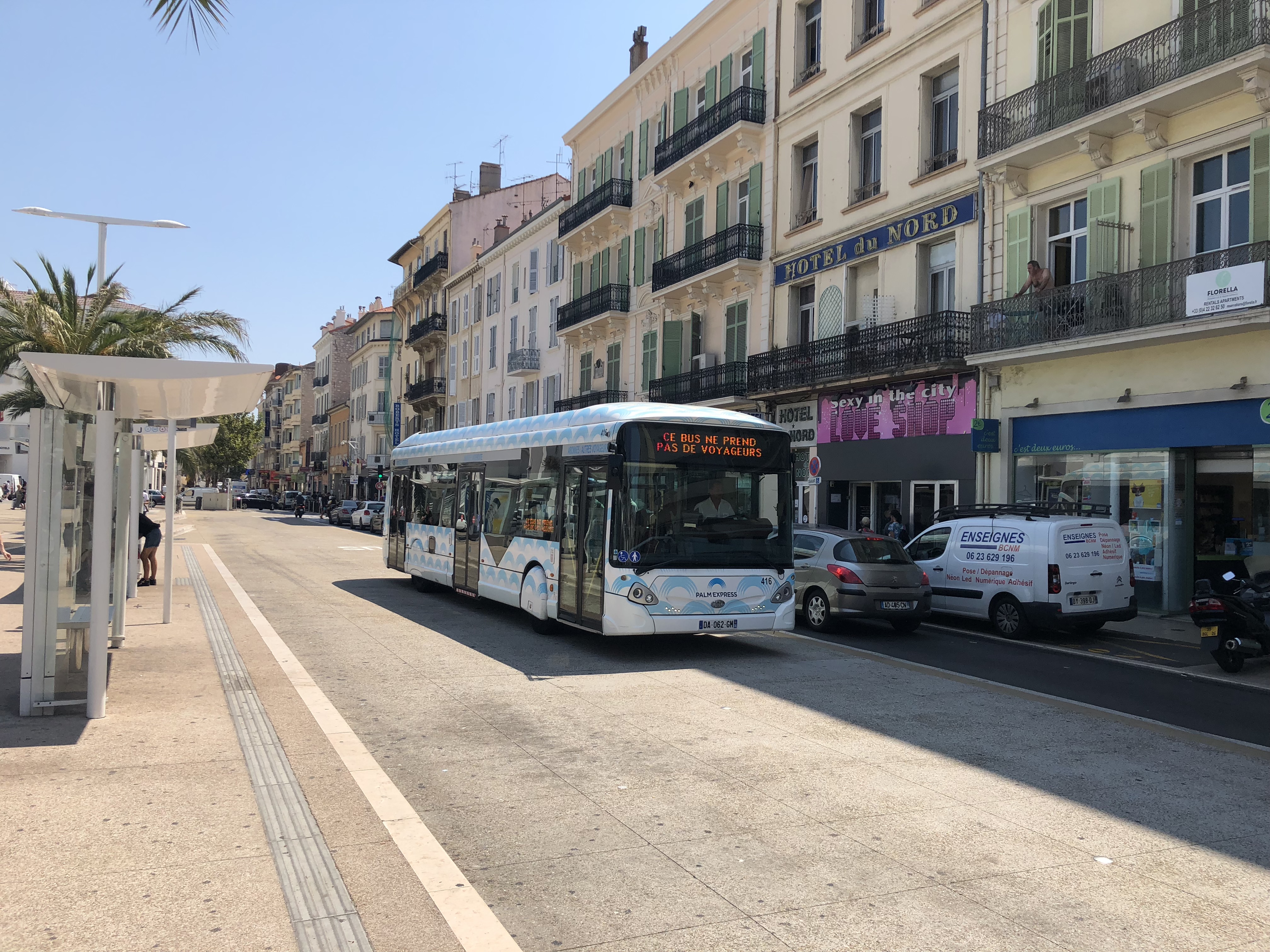 Palm Bus 415 Gare de Cannes 