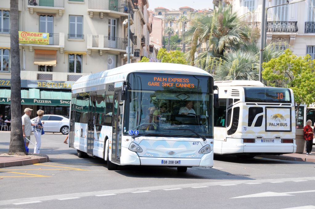 Palm Bus 417 Cannes
