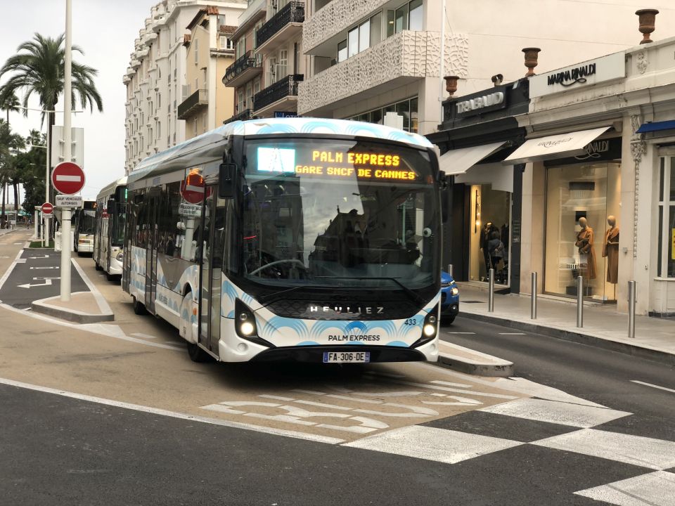 Palm Bus 433 rue des Serbes