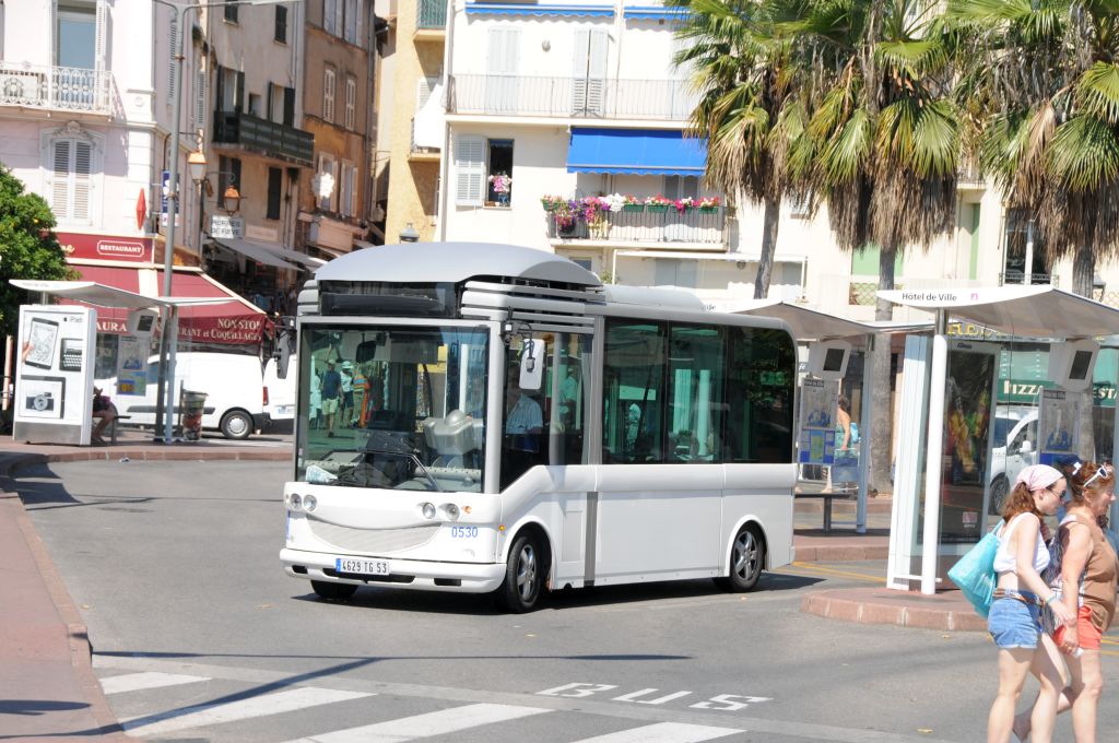Palm Bus 530 Cannes