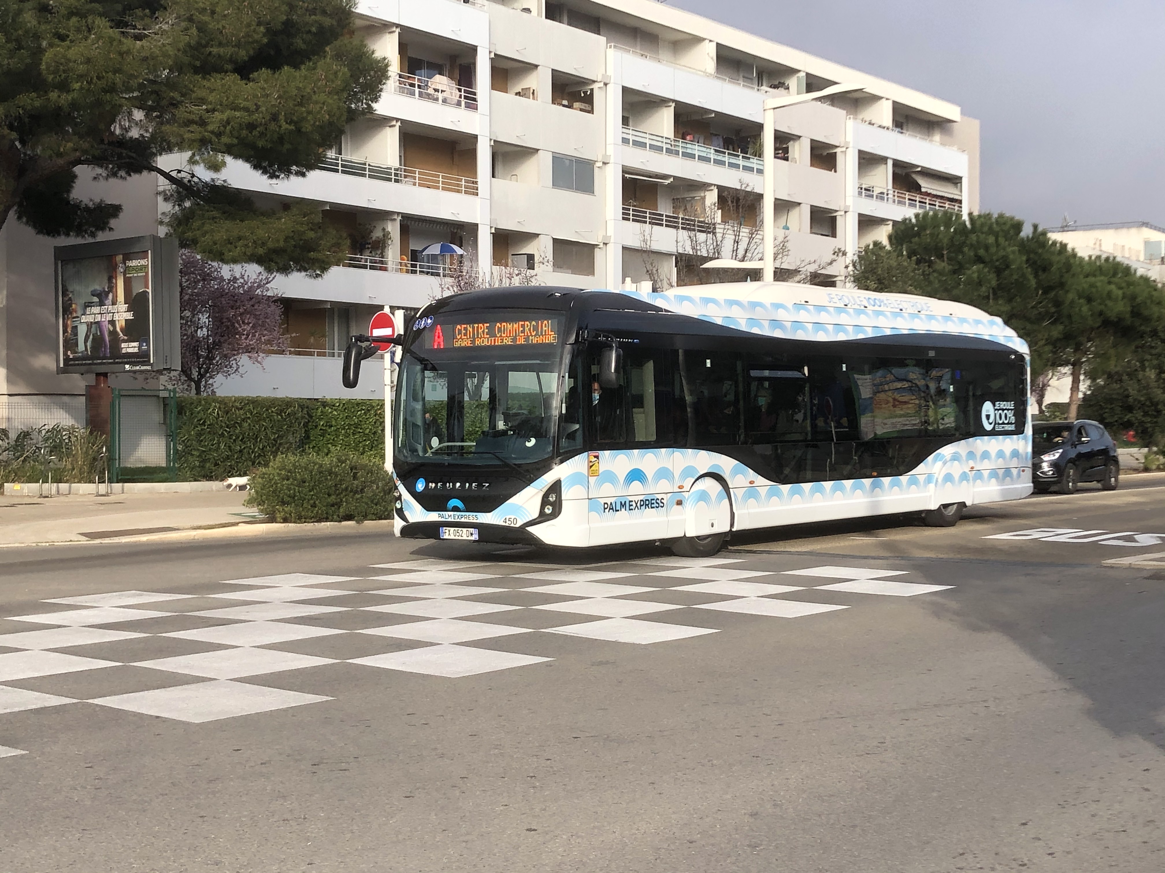 Palm Bus 450 Coubertin